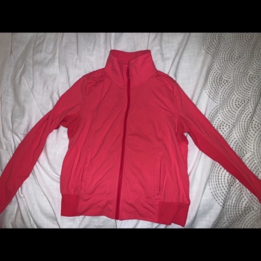 Iulu lemon size 8 coral zip up jacket